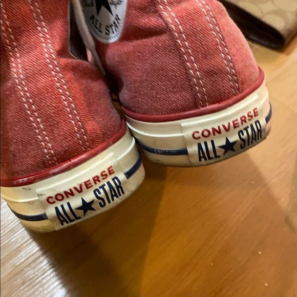 Classic Red converse - Picture 4 of 6